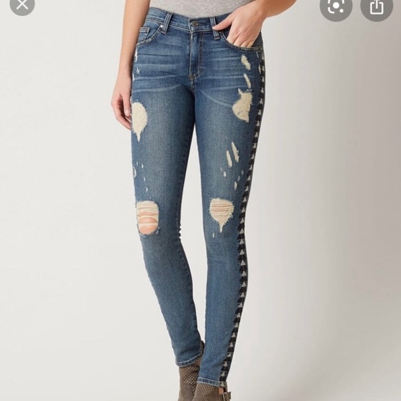 Miss Me Vintage Skinny Jeans - Picture 1 of 6